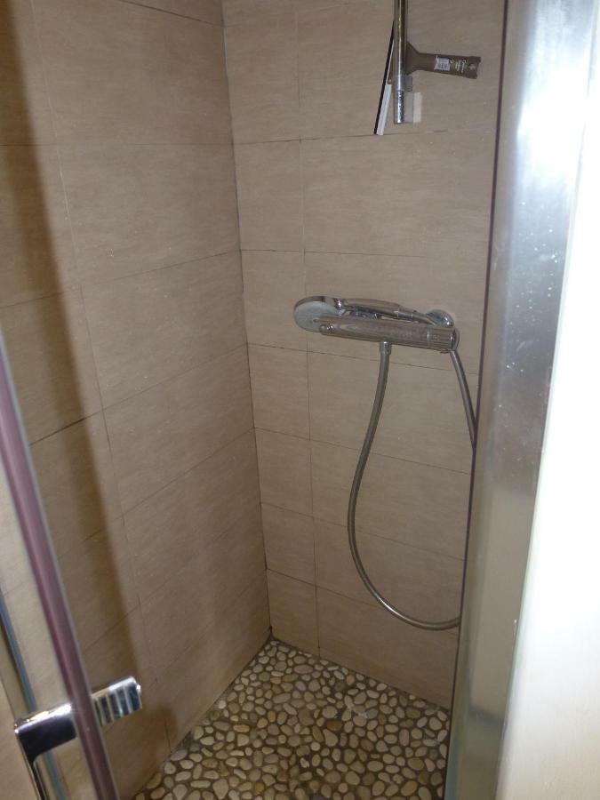 Ferienwohnung Les Pieds Dans L'Eau La Croix-Valmer Exterior foto