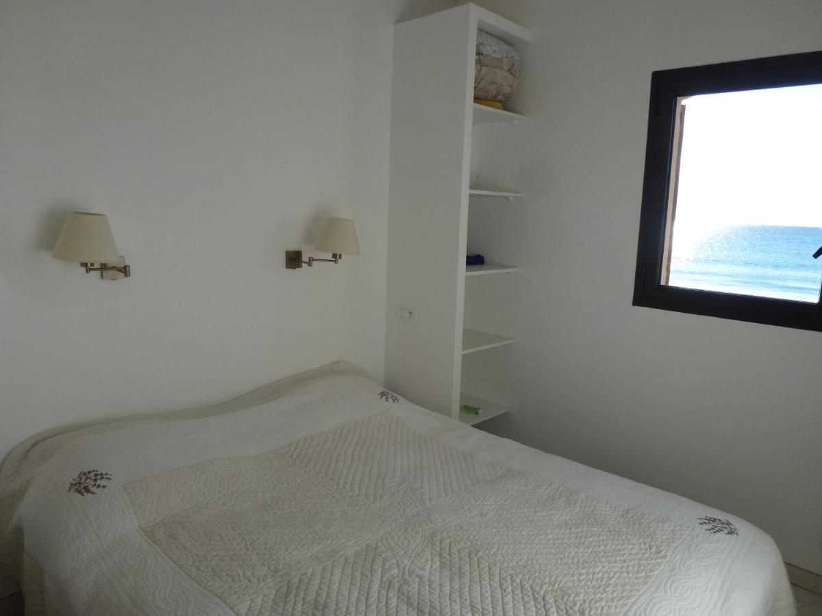 Ferienwohnung Les Pieds Dans L'Eau La Croix-Valmer Exterior foto